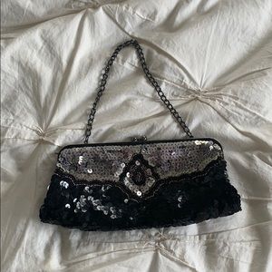 Sequined clutch